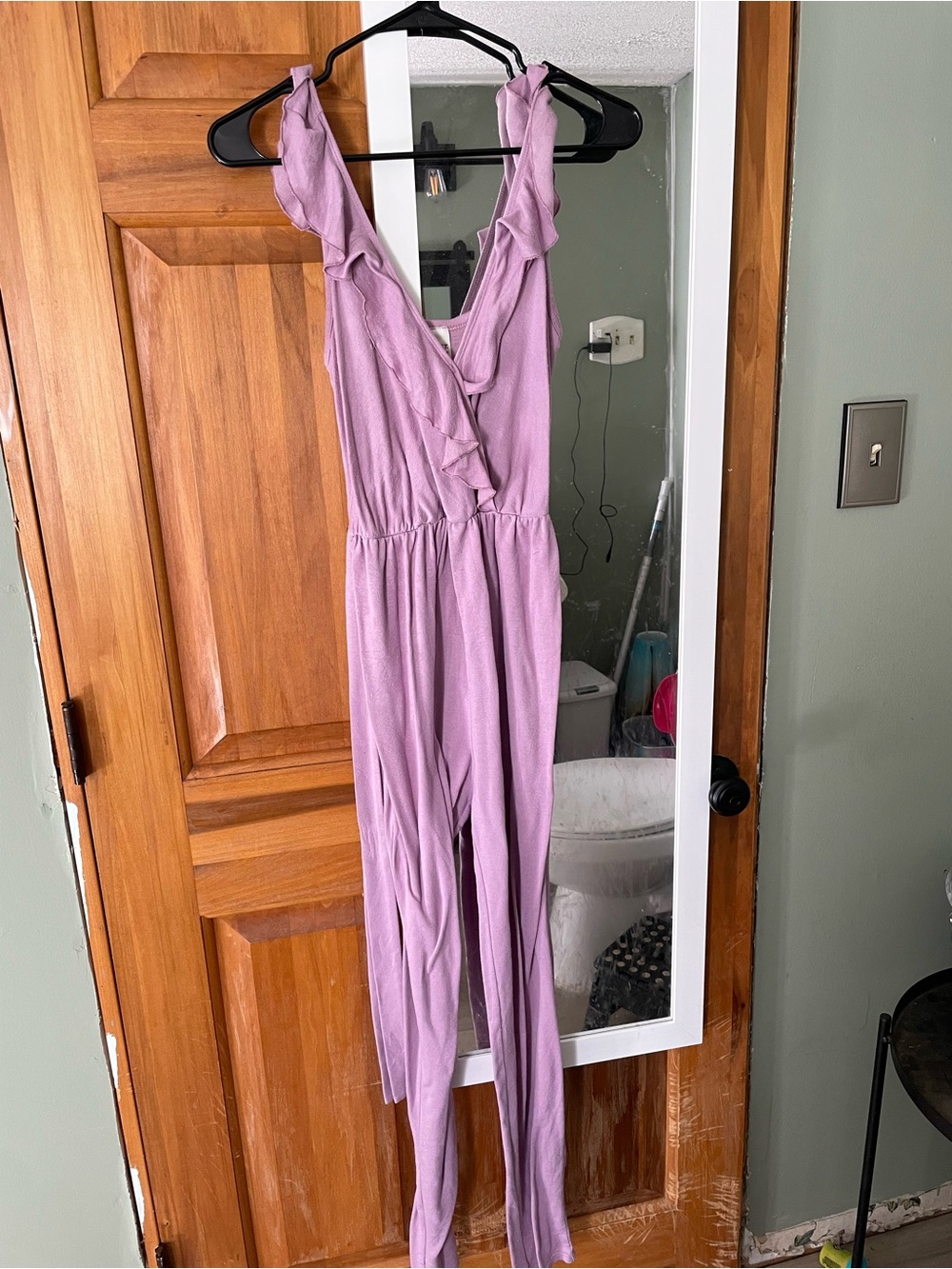 Sleeveless Lavender Ruffle V-Neck Jumpsuit
